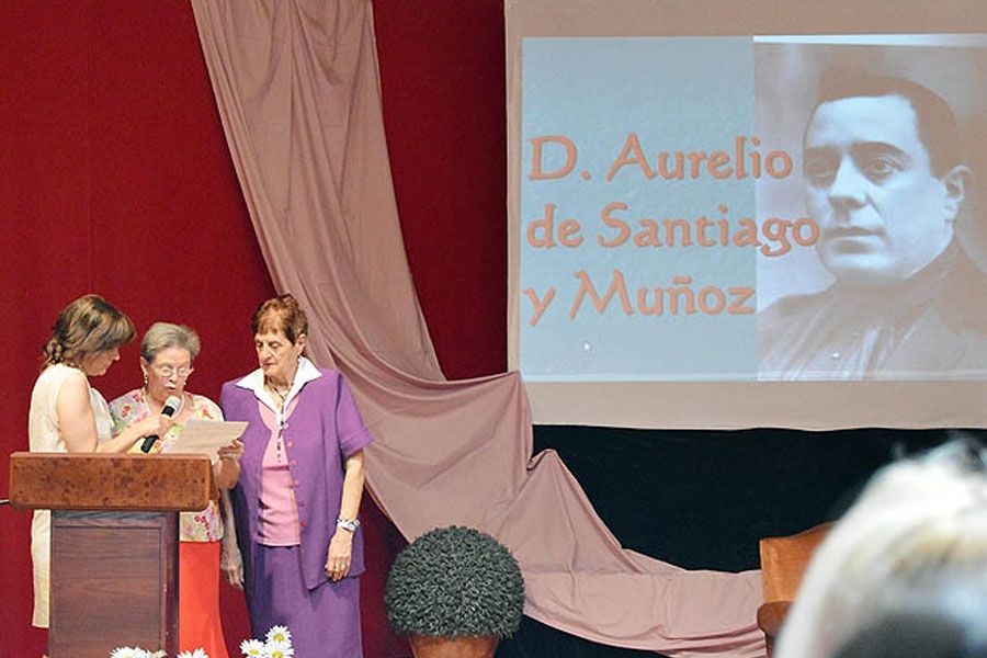 Homenaje a Aurelio de Santiago